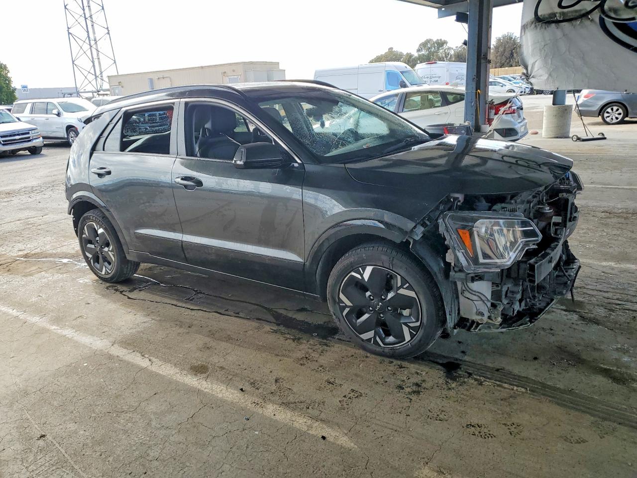 2023 KIA NIRO