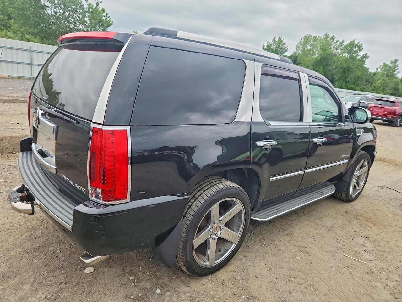 2014 CADILLAC ESCALADE