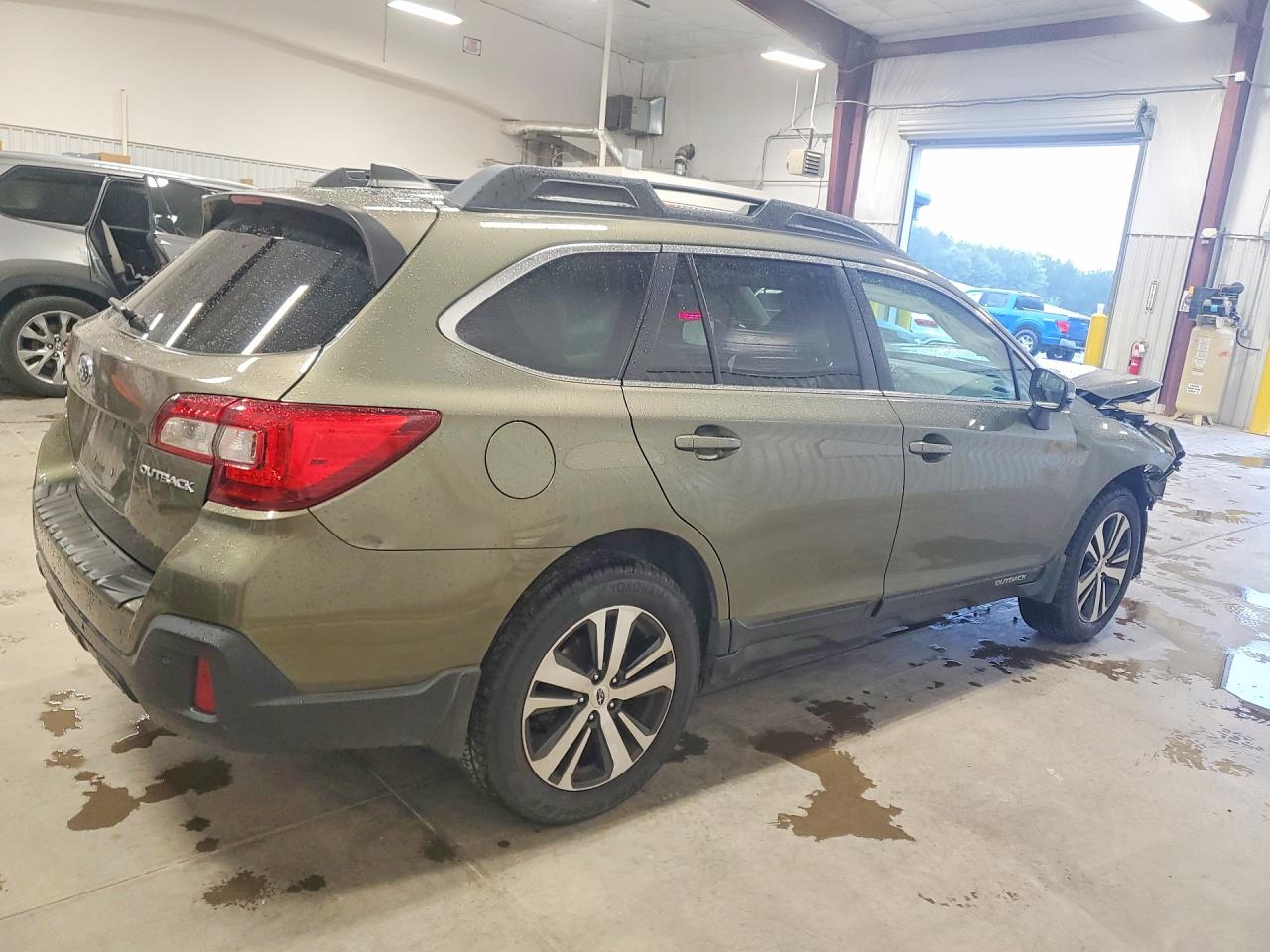 2019 SUBARU OUTBACK
