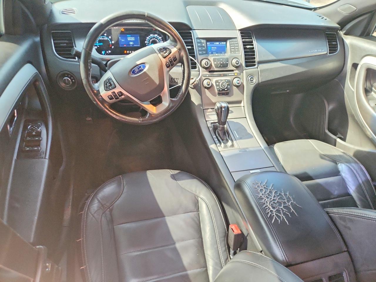 2016 FORD TAURUS