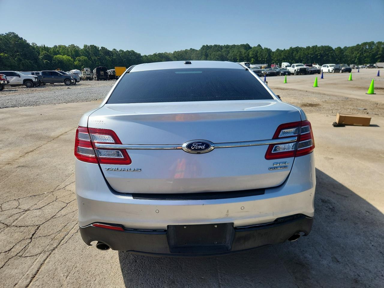 2016 FORD TAURUS