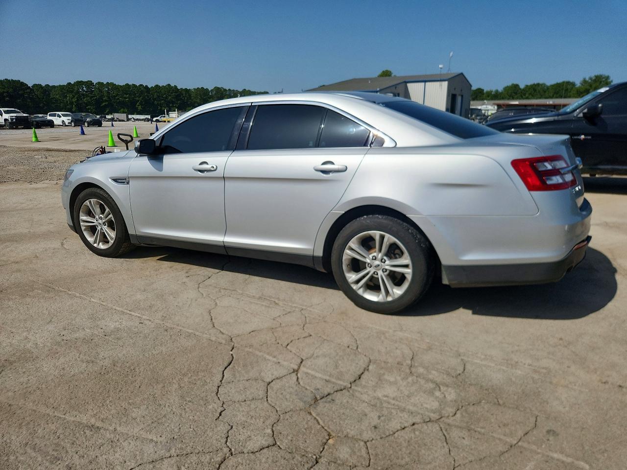 2016 FORD TAURUS