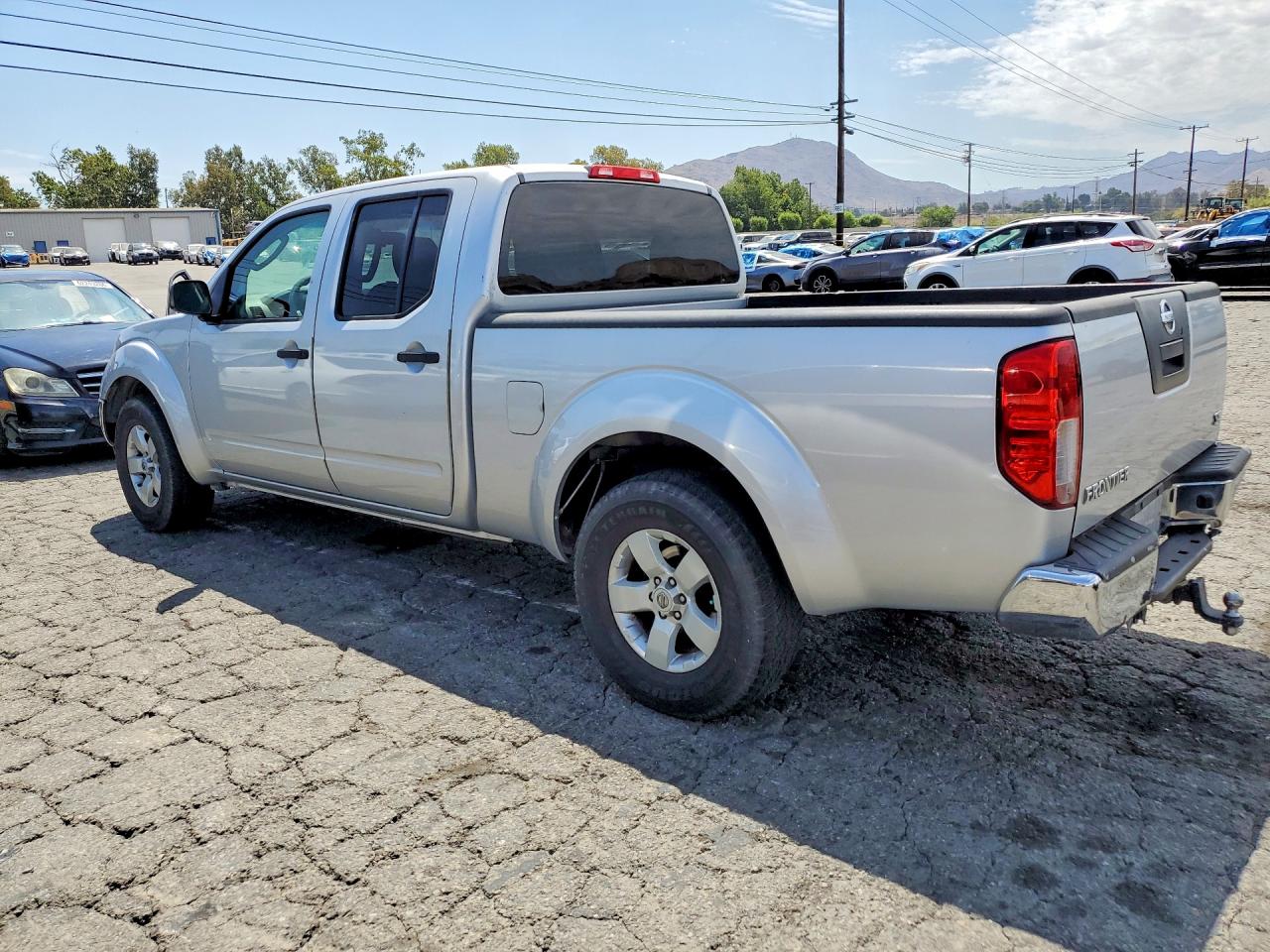 2010 NISSAN FRONTIER
