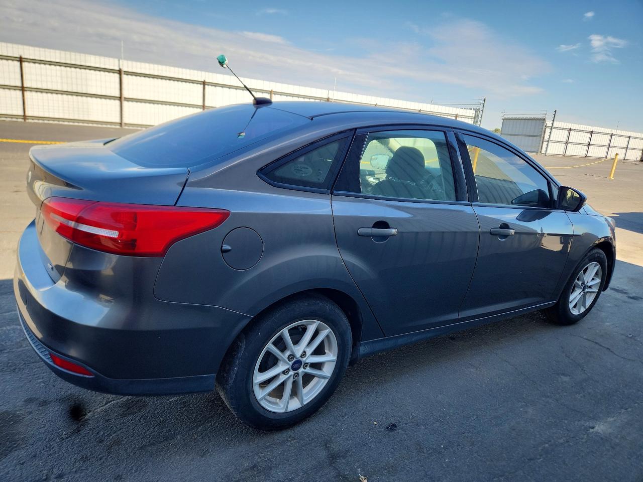 2016 FORD FOCUS
