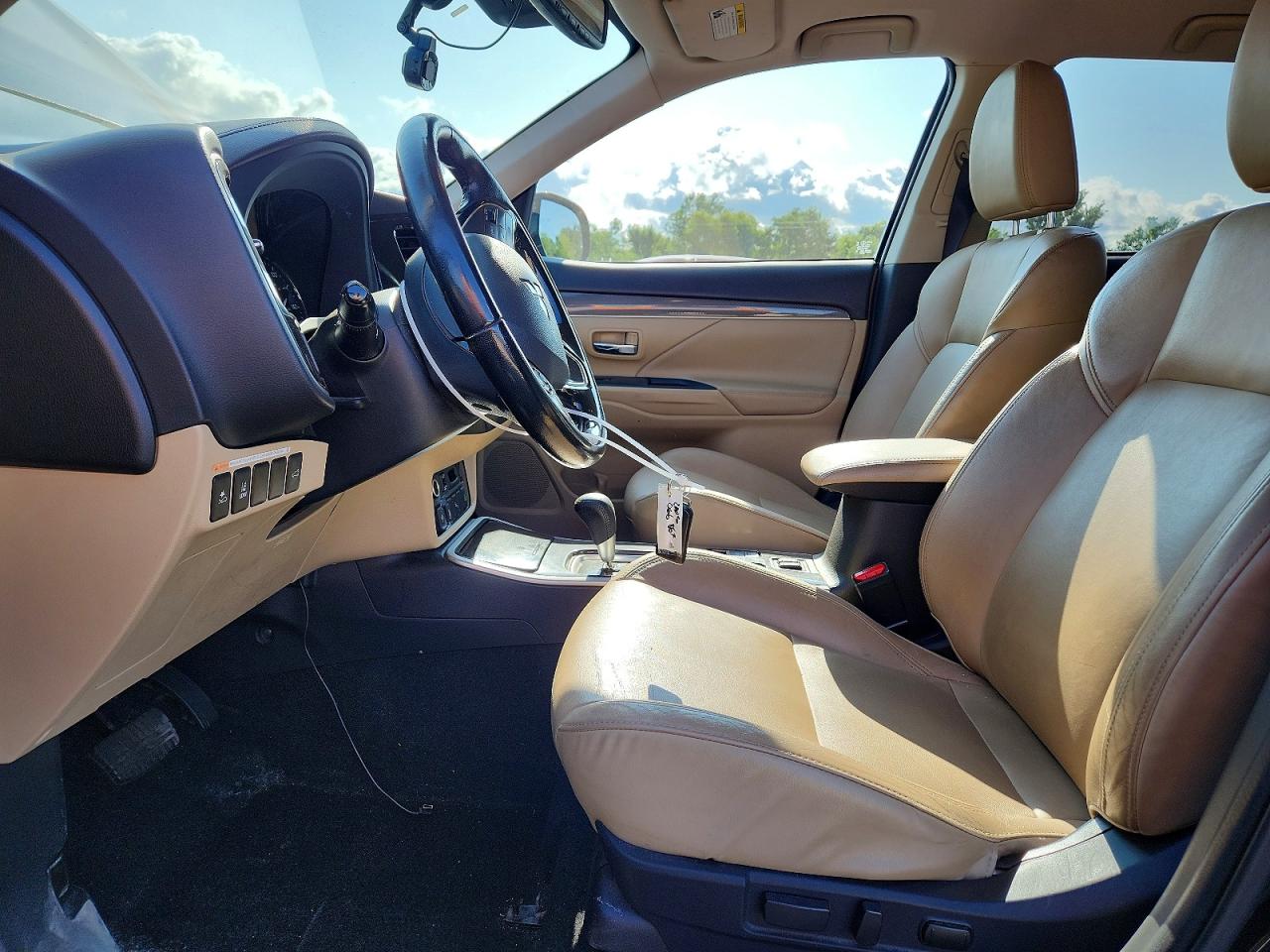 2020 MITSUBISHI OUTLANDER