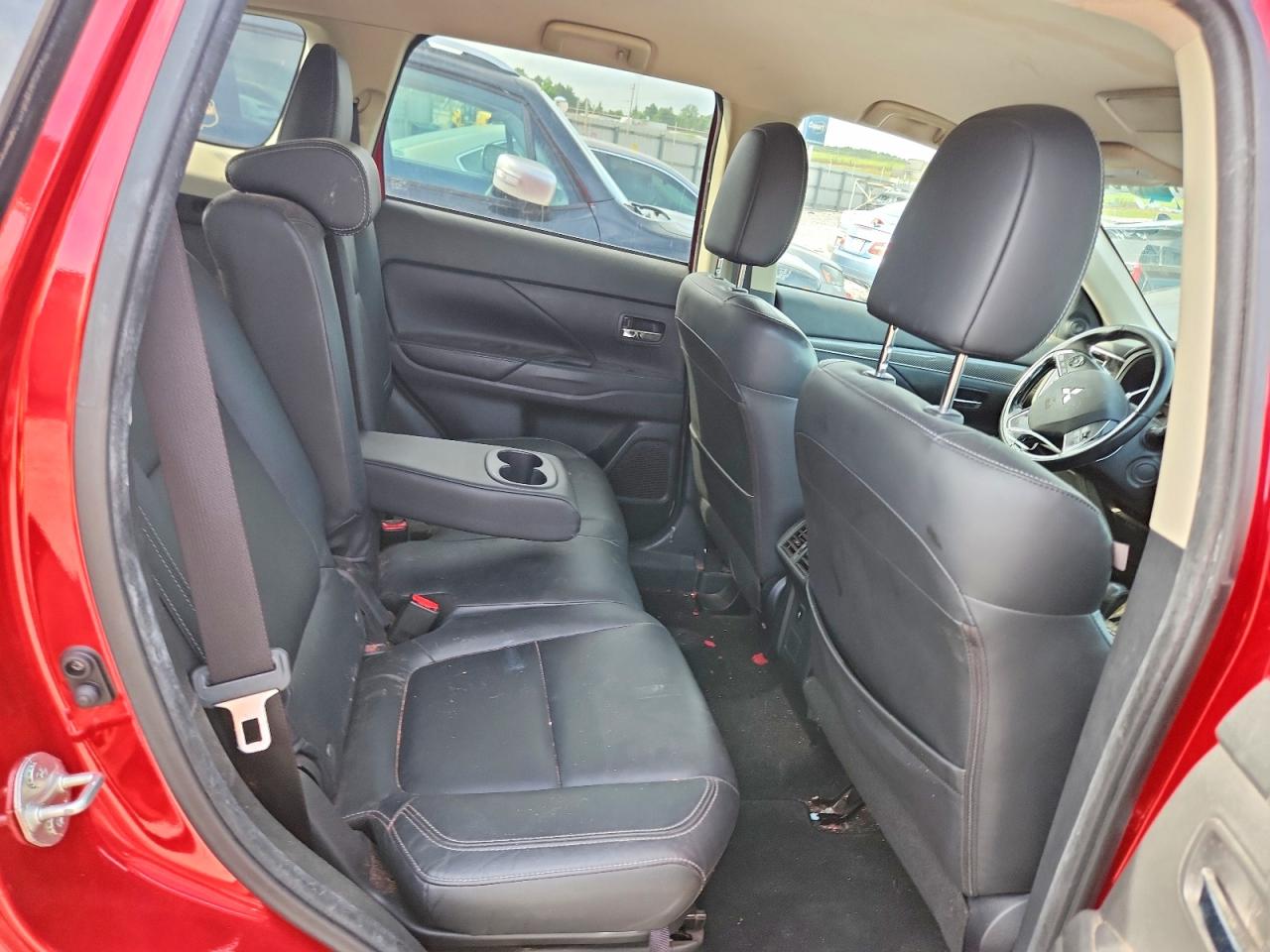 2019 MITSUBISHI OUTLANDER