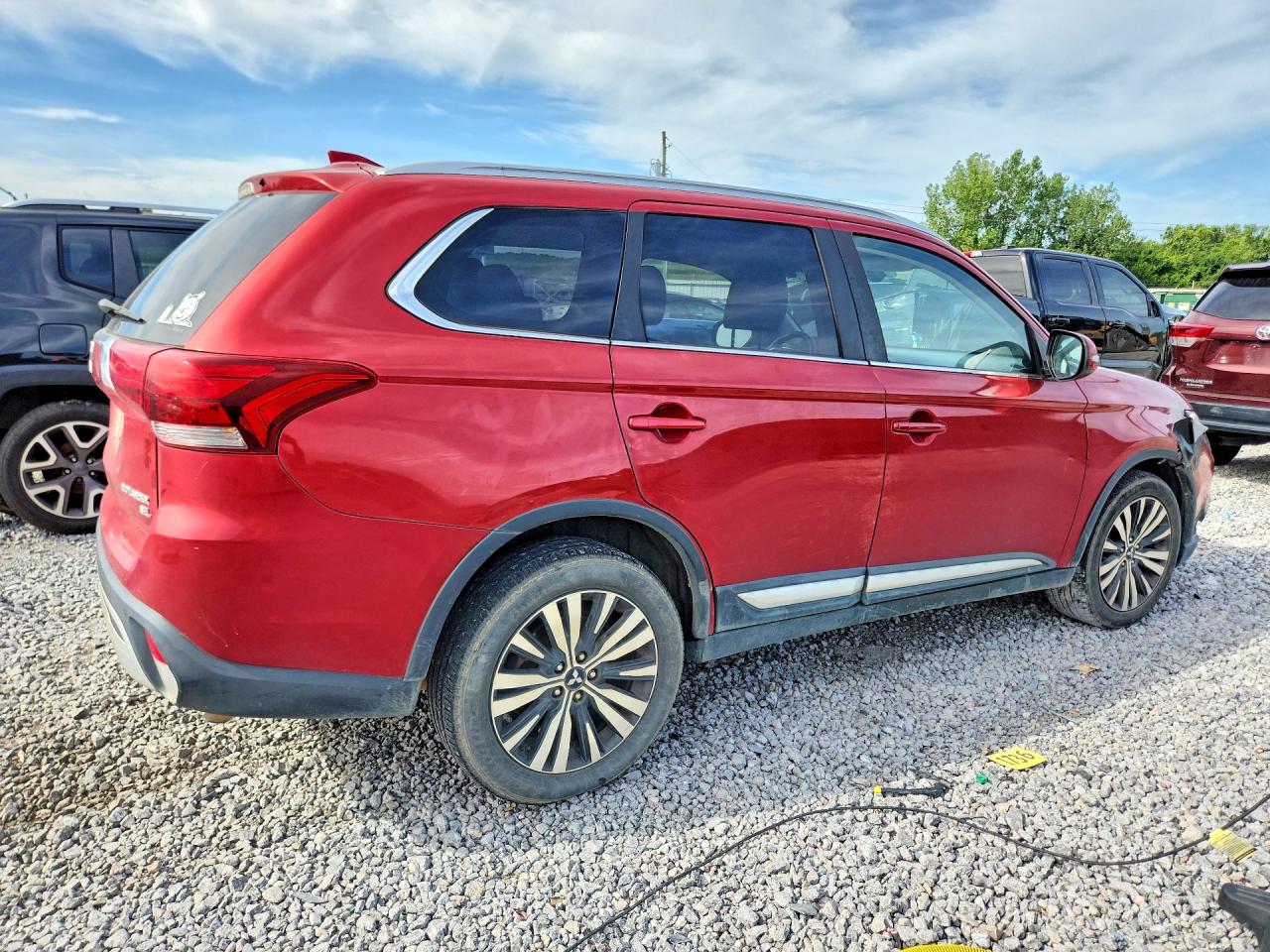 2019 MITSUBISHI OUTLANDER