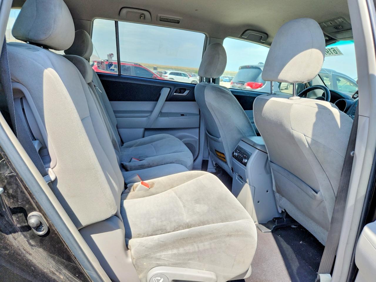 2012 TOYOTA HIGHLANDER