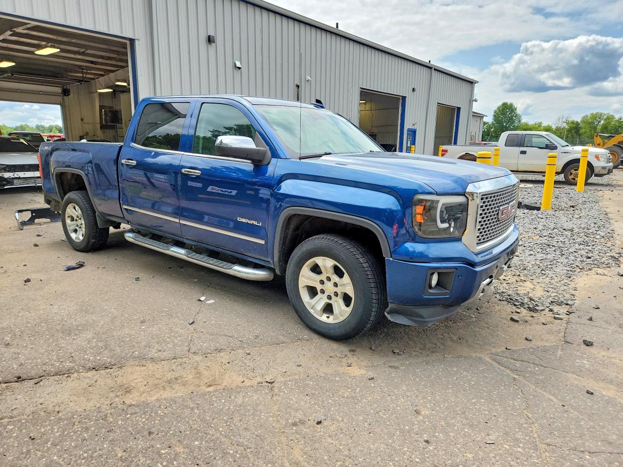 2015 GMC SIERRA
