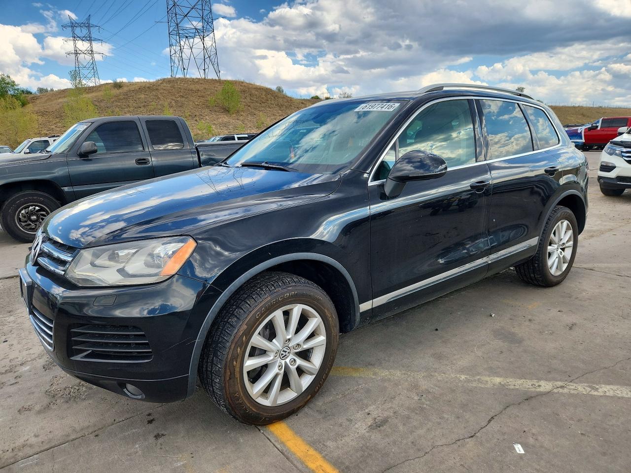 2013 VOLKSWAGEN TOUAREG