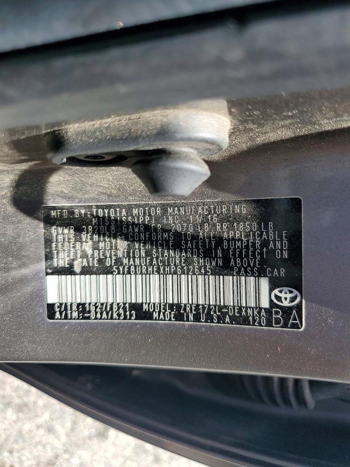 2017 TOYOTA COROLLA