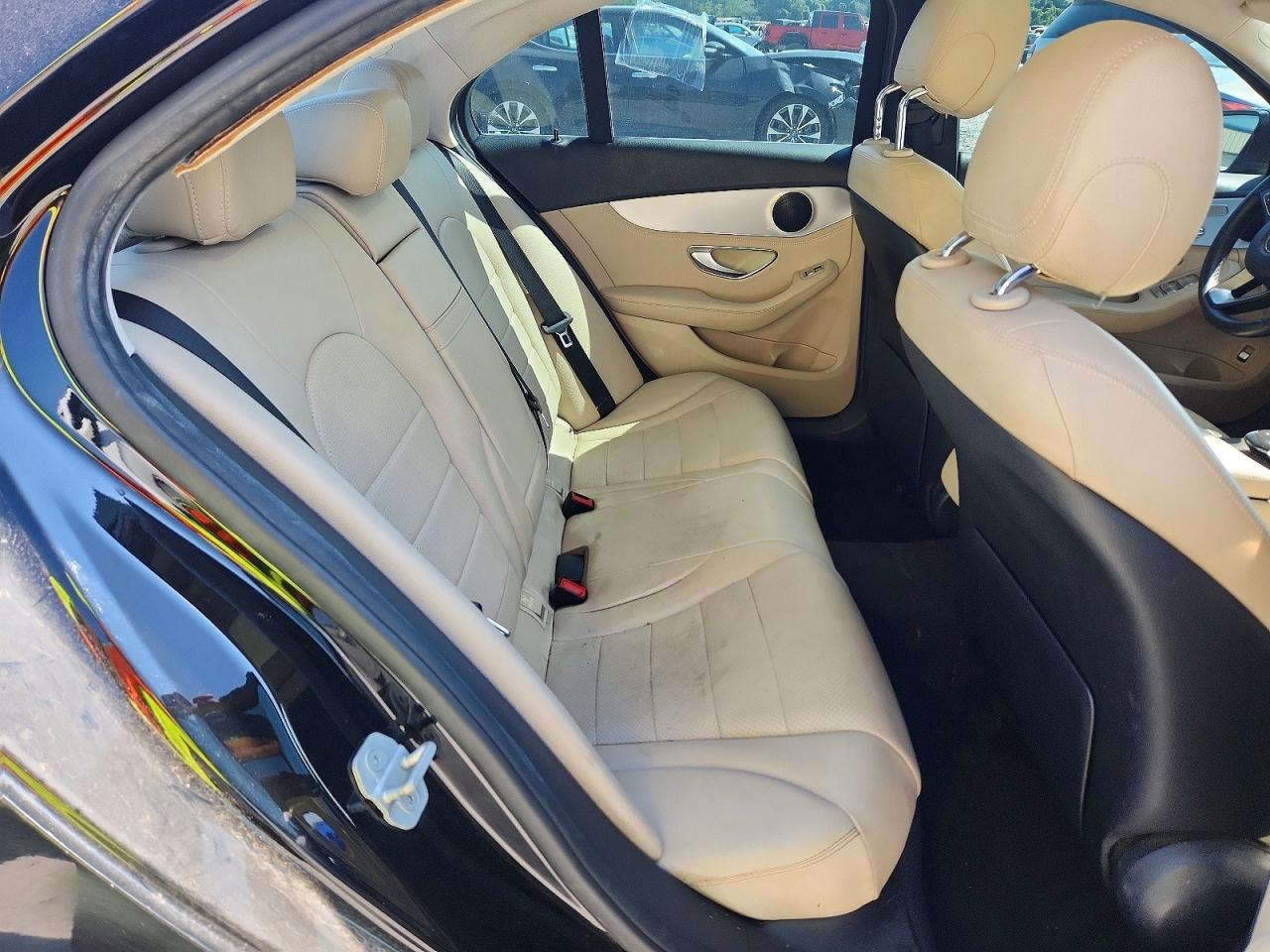 2016 MERCEDES-BENZ C-CLASS