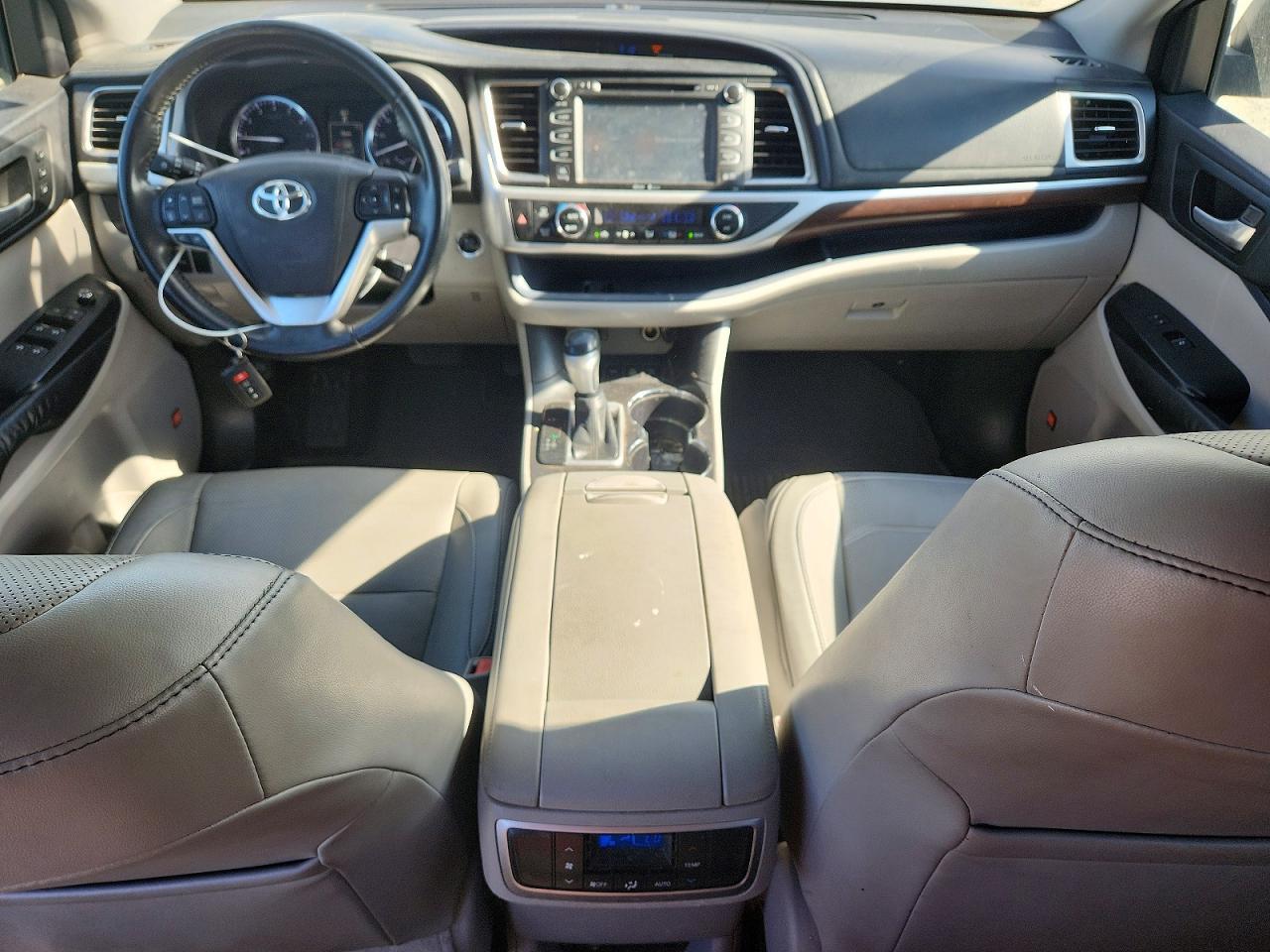 2015 TOYOTA HIGHLANDER
