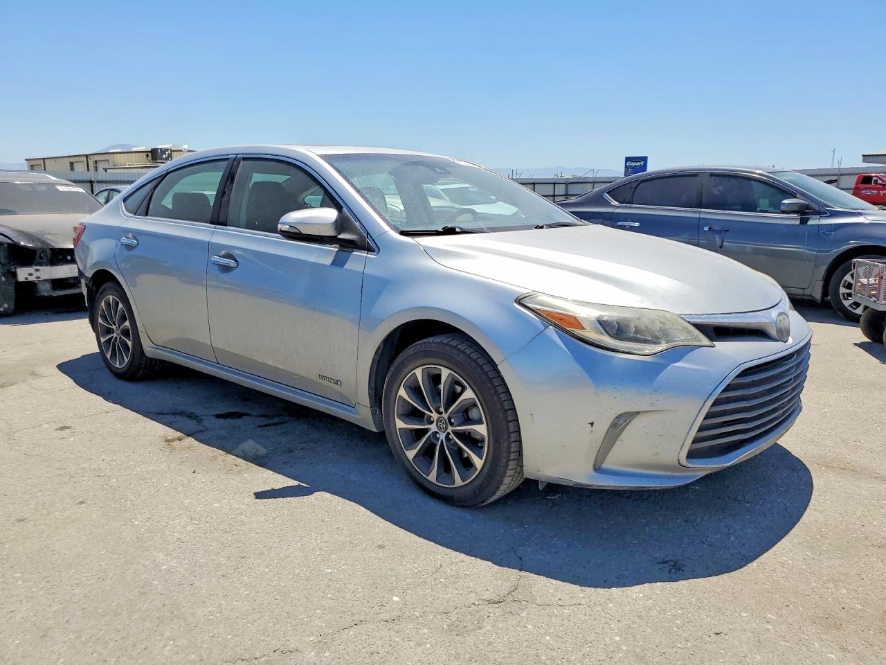 2018 TOYOTA AVALON
