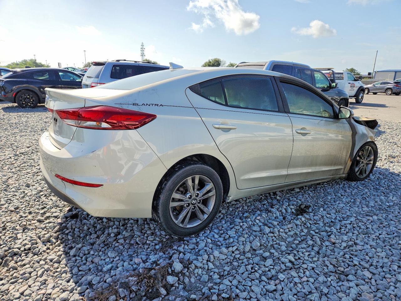 2018 HYUNDAI ELANTRA