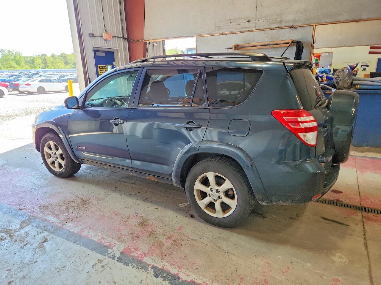 2009 TOYOTA RAV4