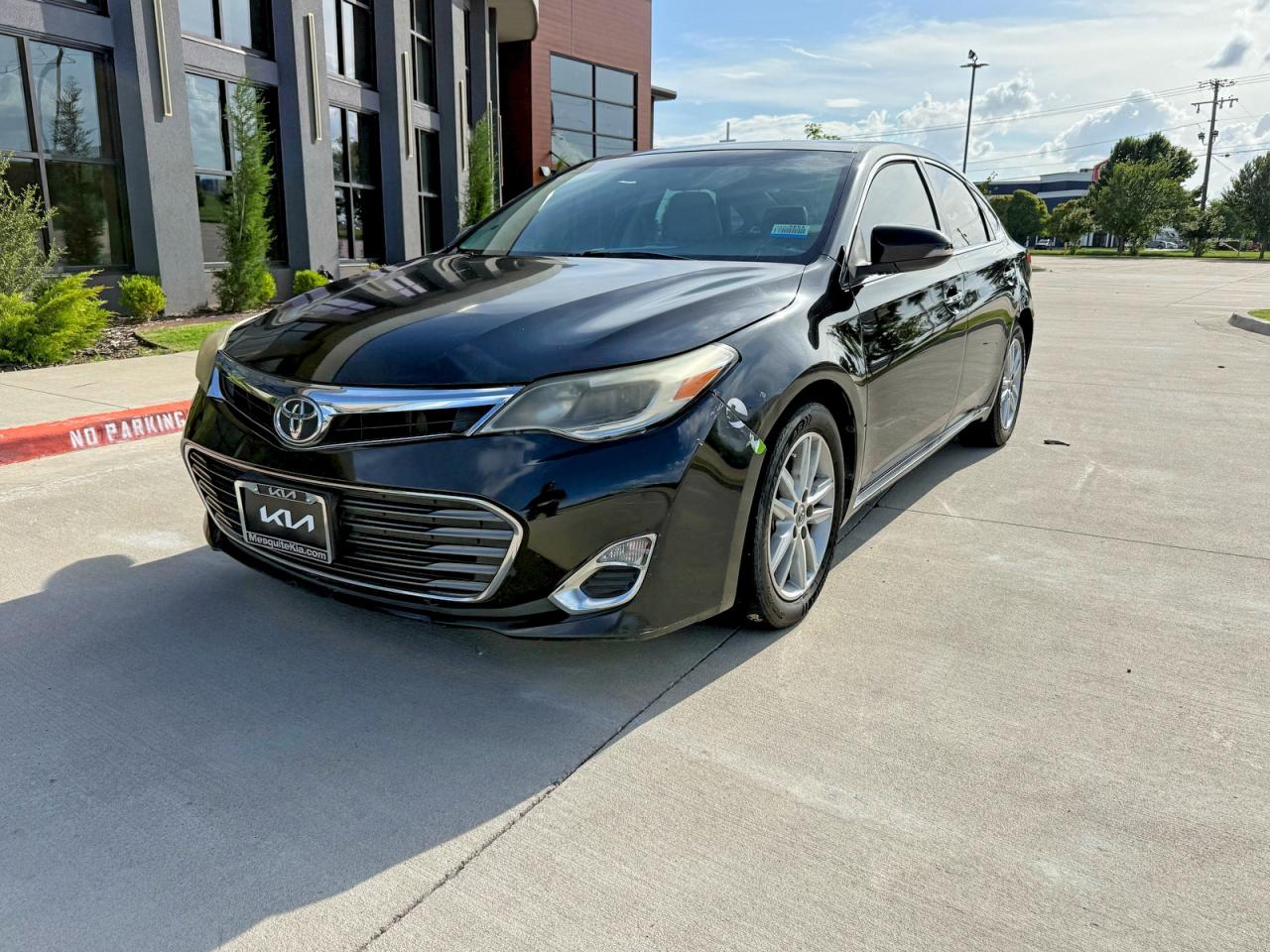 2014 TOYOTA AVALON