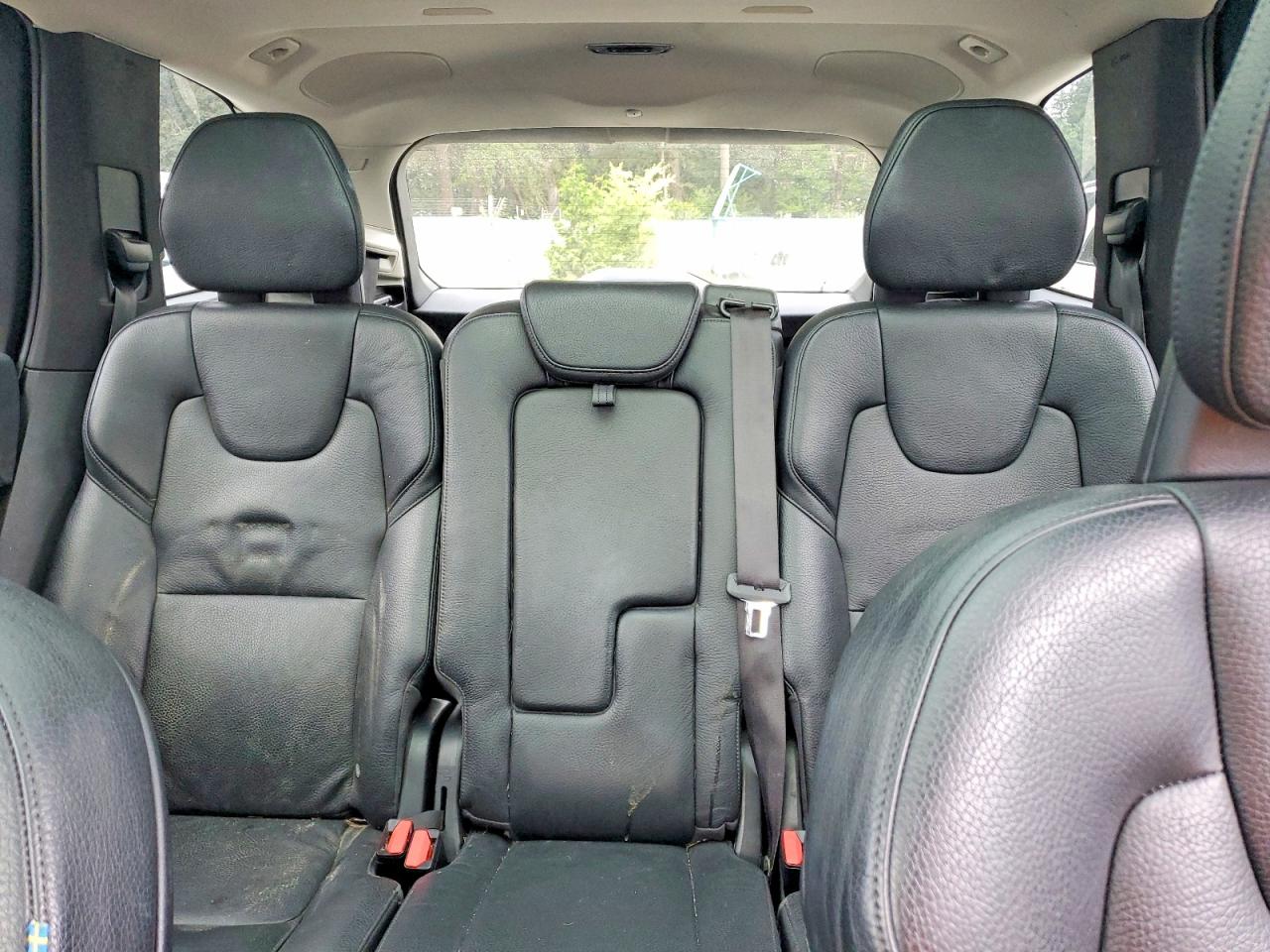 2016 VOLVO XC90
