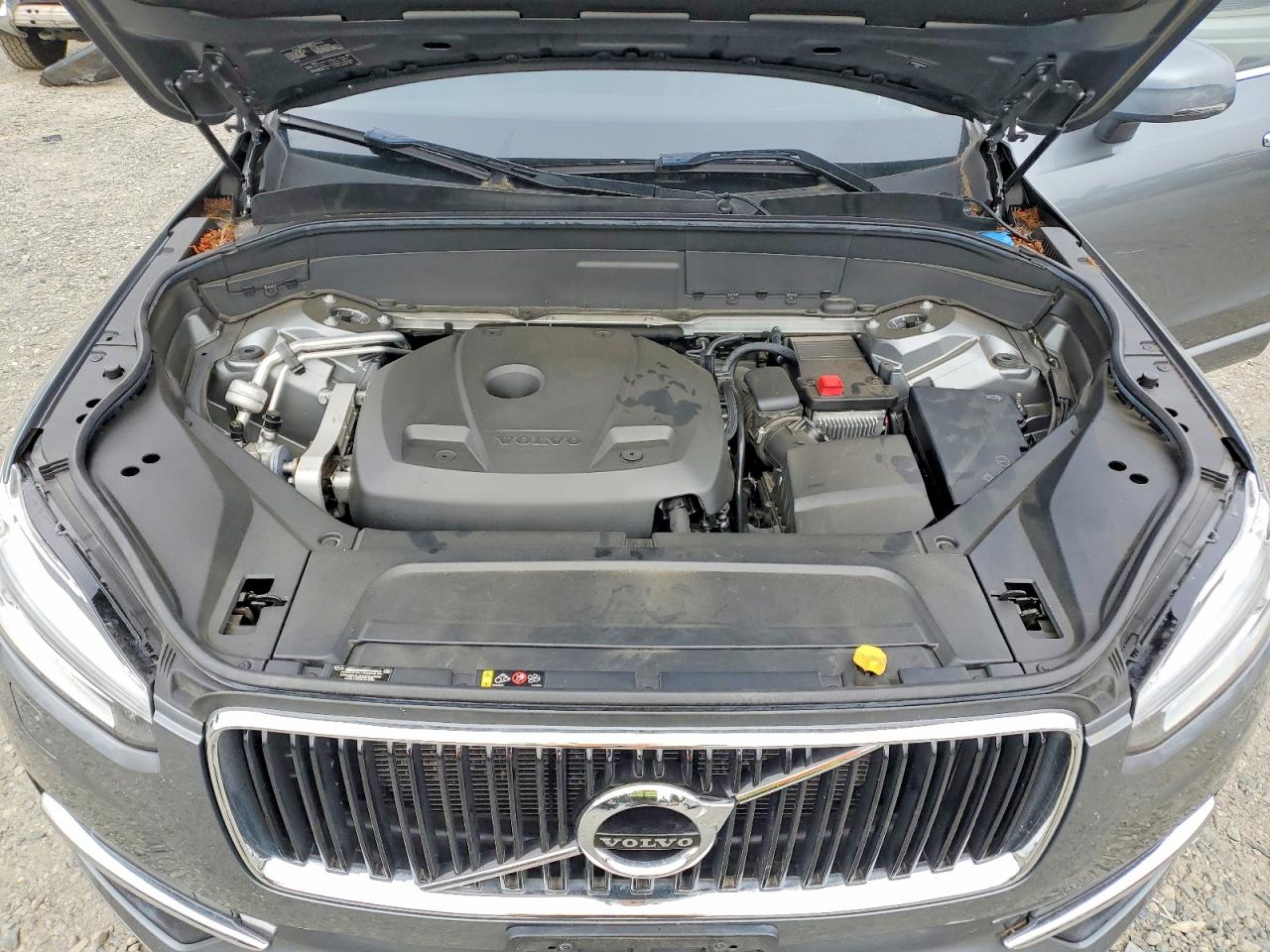 2016 VOLVO XC90