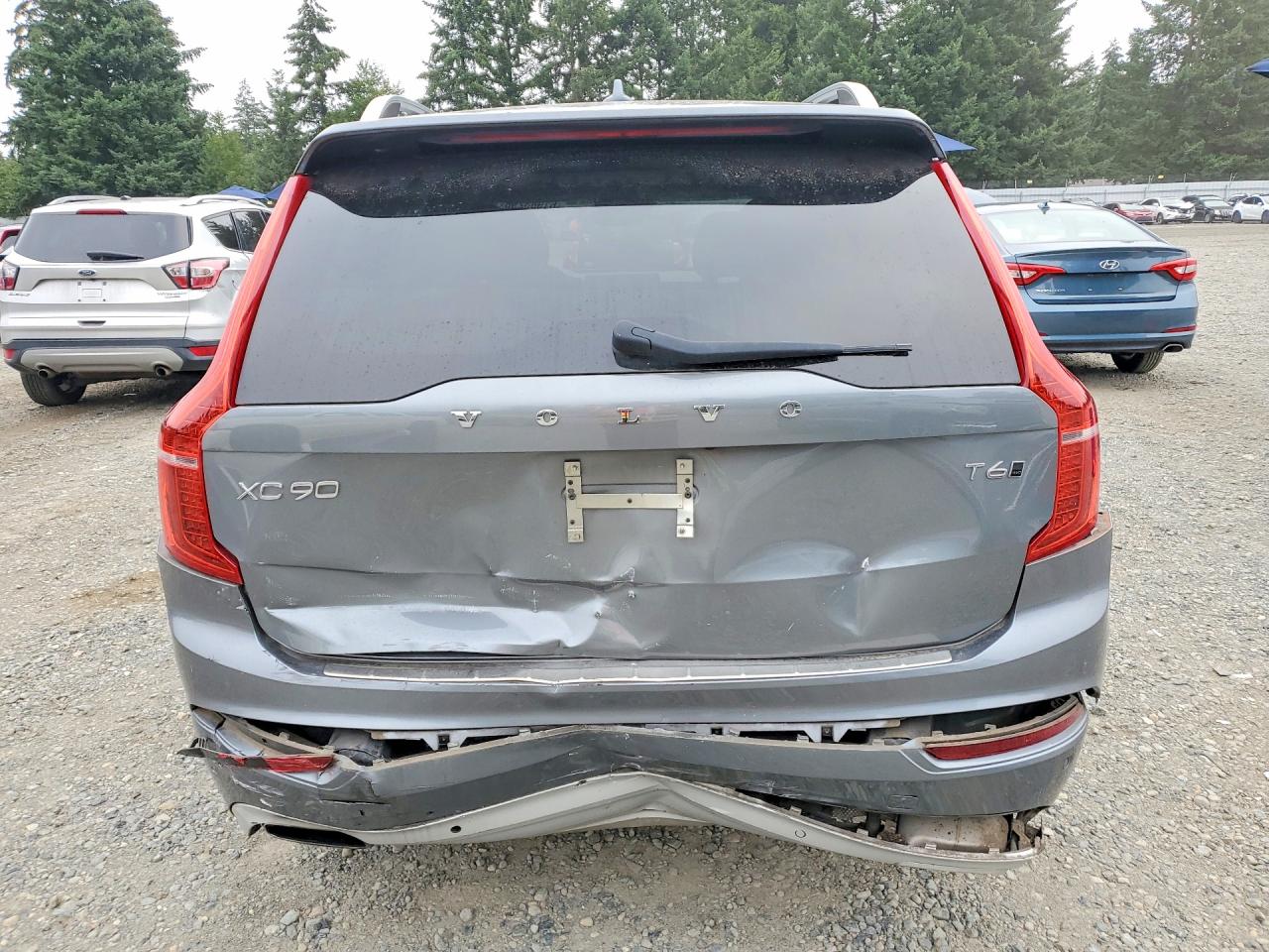 2016 VOLVO XC90