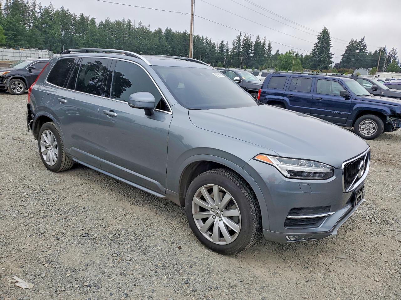 2016 VOLVO XC90