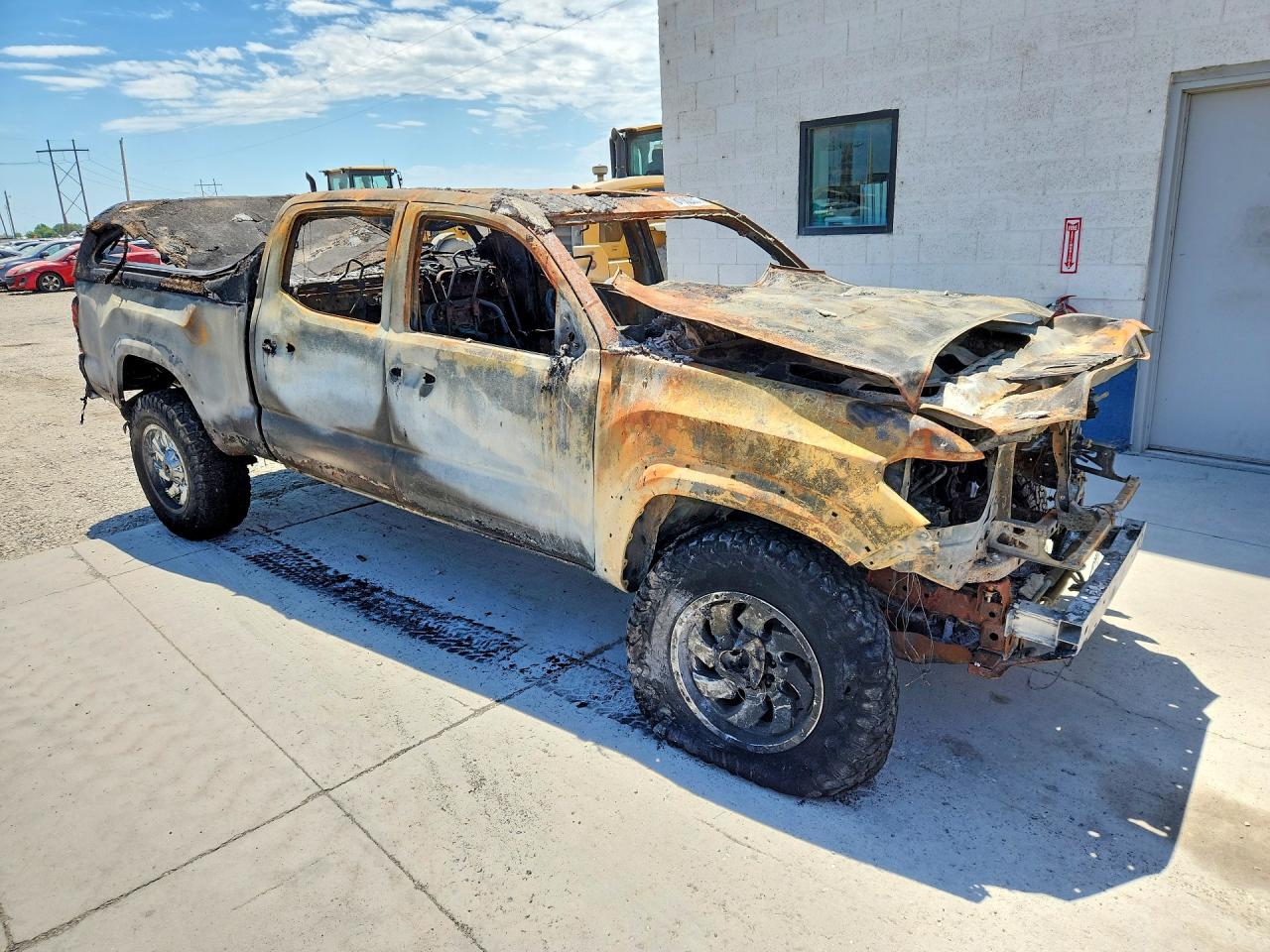 2018 TOYOTA TACOMA