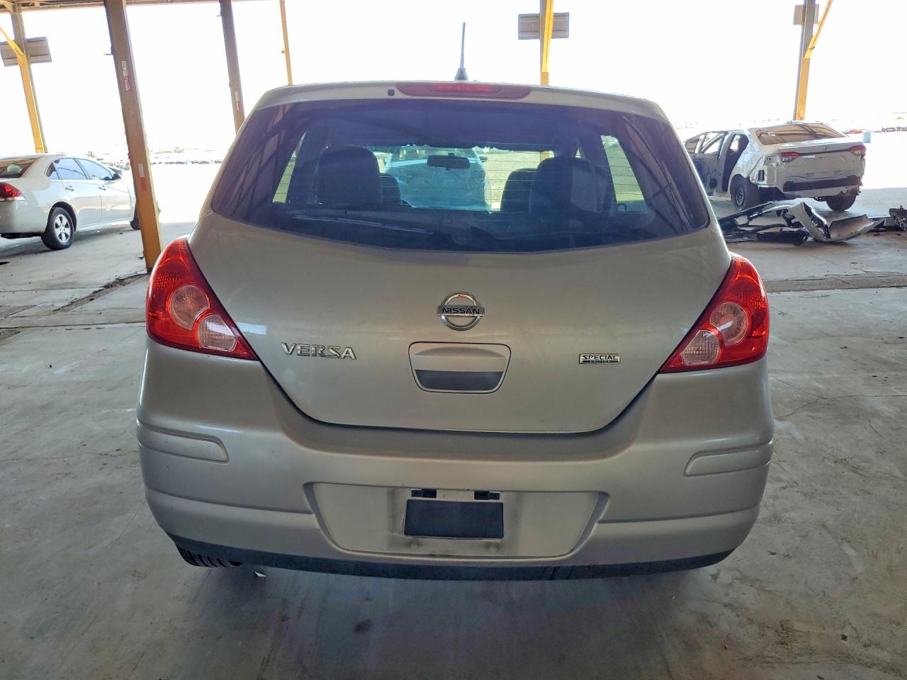 2012 NISSAN VERSA