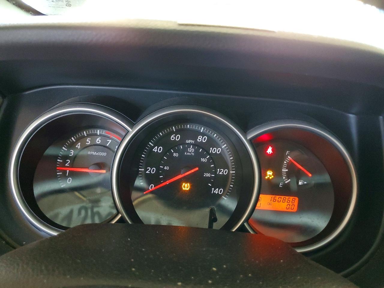 2012 NISSAN VERSA