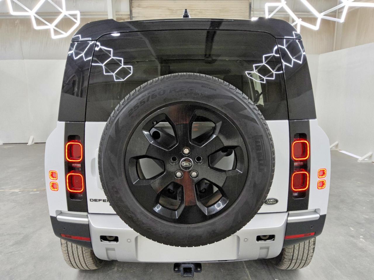 2020 LAND ROVER DEFENDER