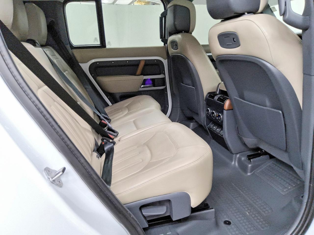 2020 LAND ROVER DEFENDER
