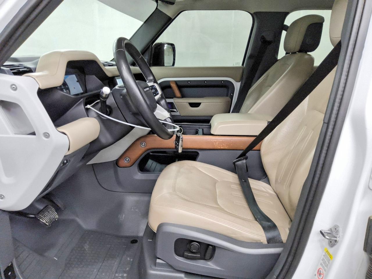 2020 LAND ROVER DEFENDER