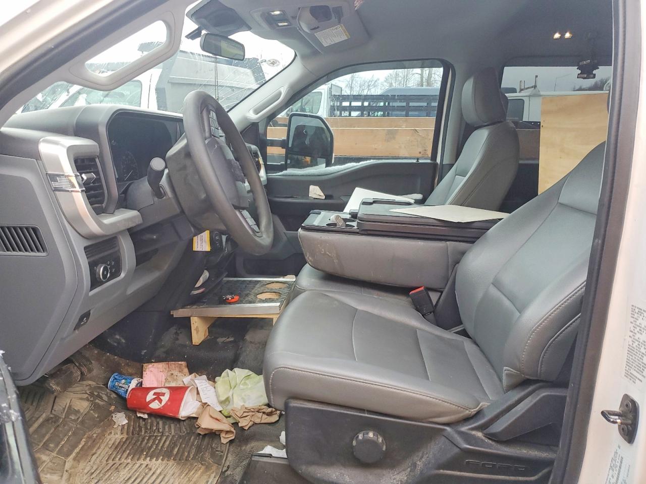 2025 FORD F350 SUPE