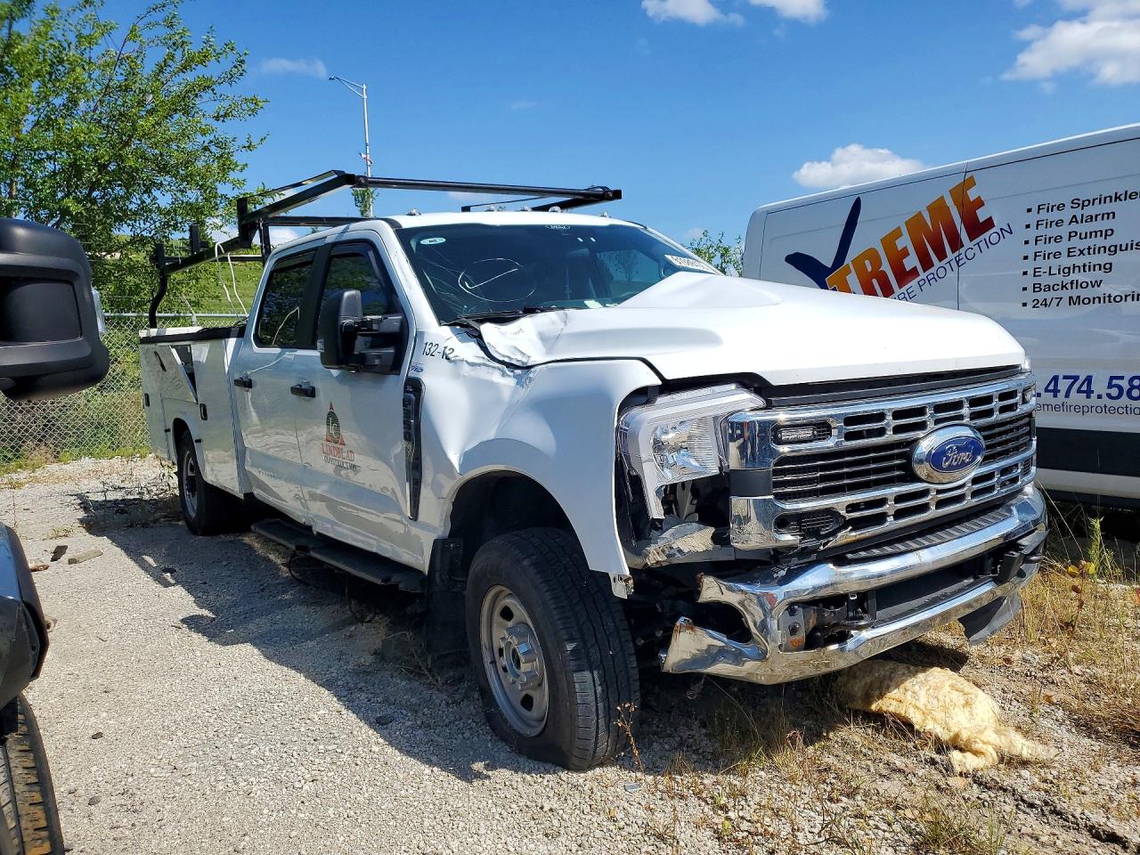 2025 FORD F350 SUPE