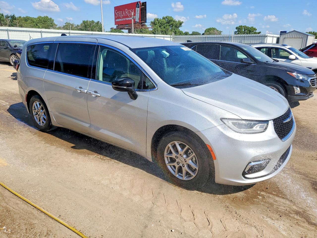2024 CHRYSLER PACIFICA