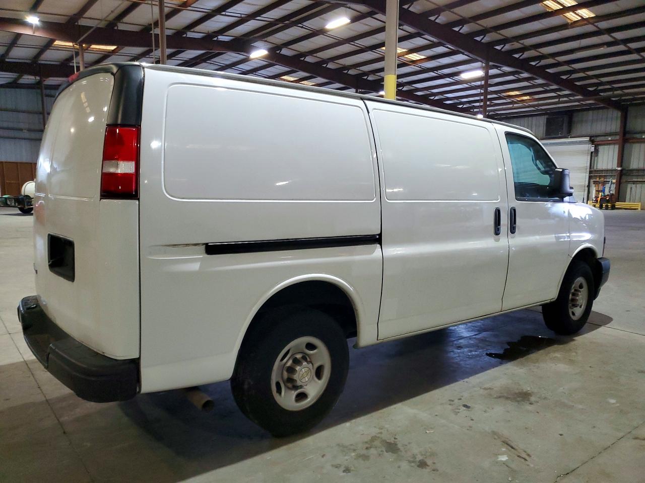 2021 CHEVROLET EXPRESS 25