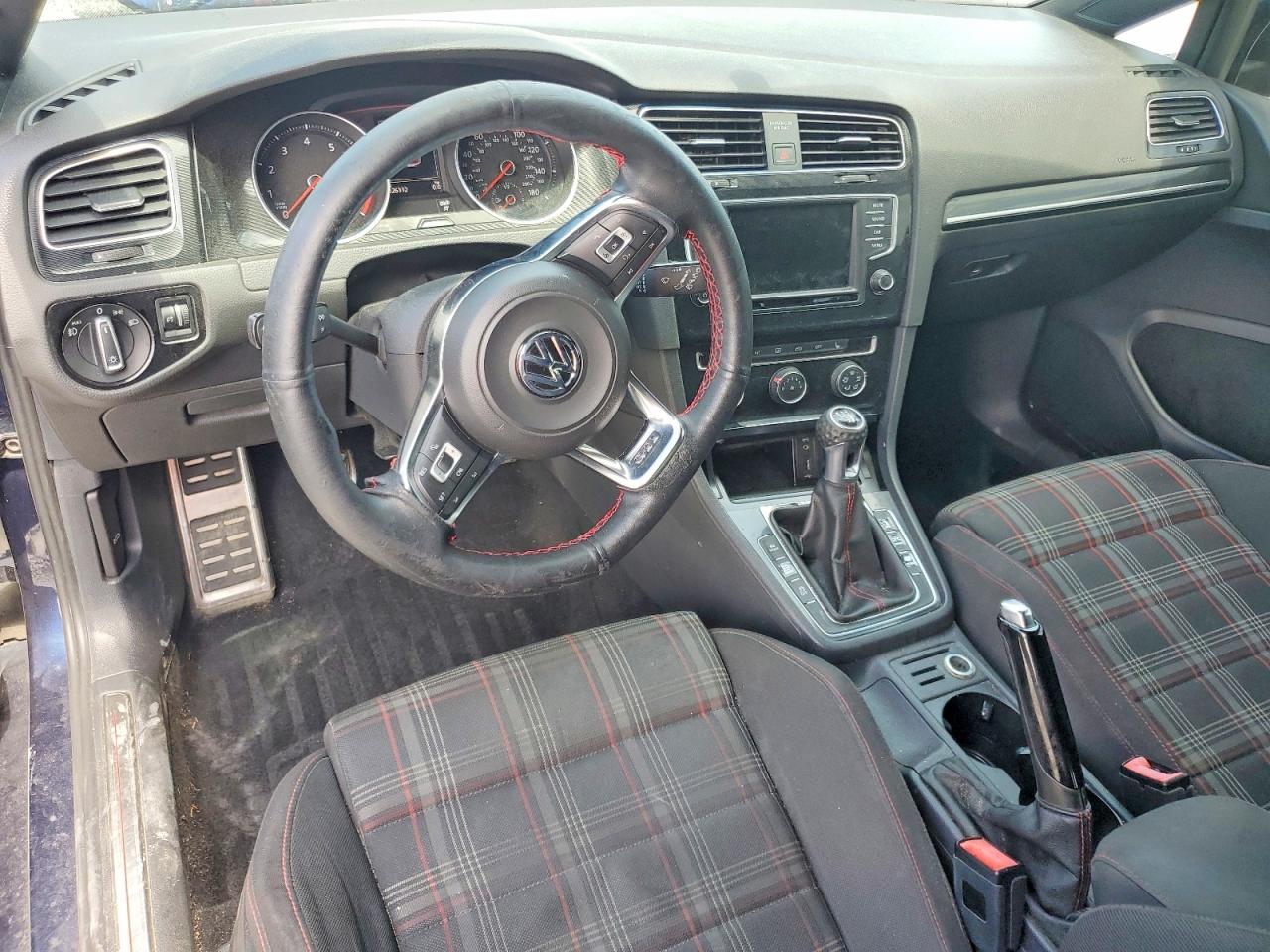 2016 VOLKSWAGEN GTI