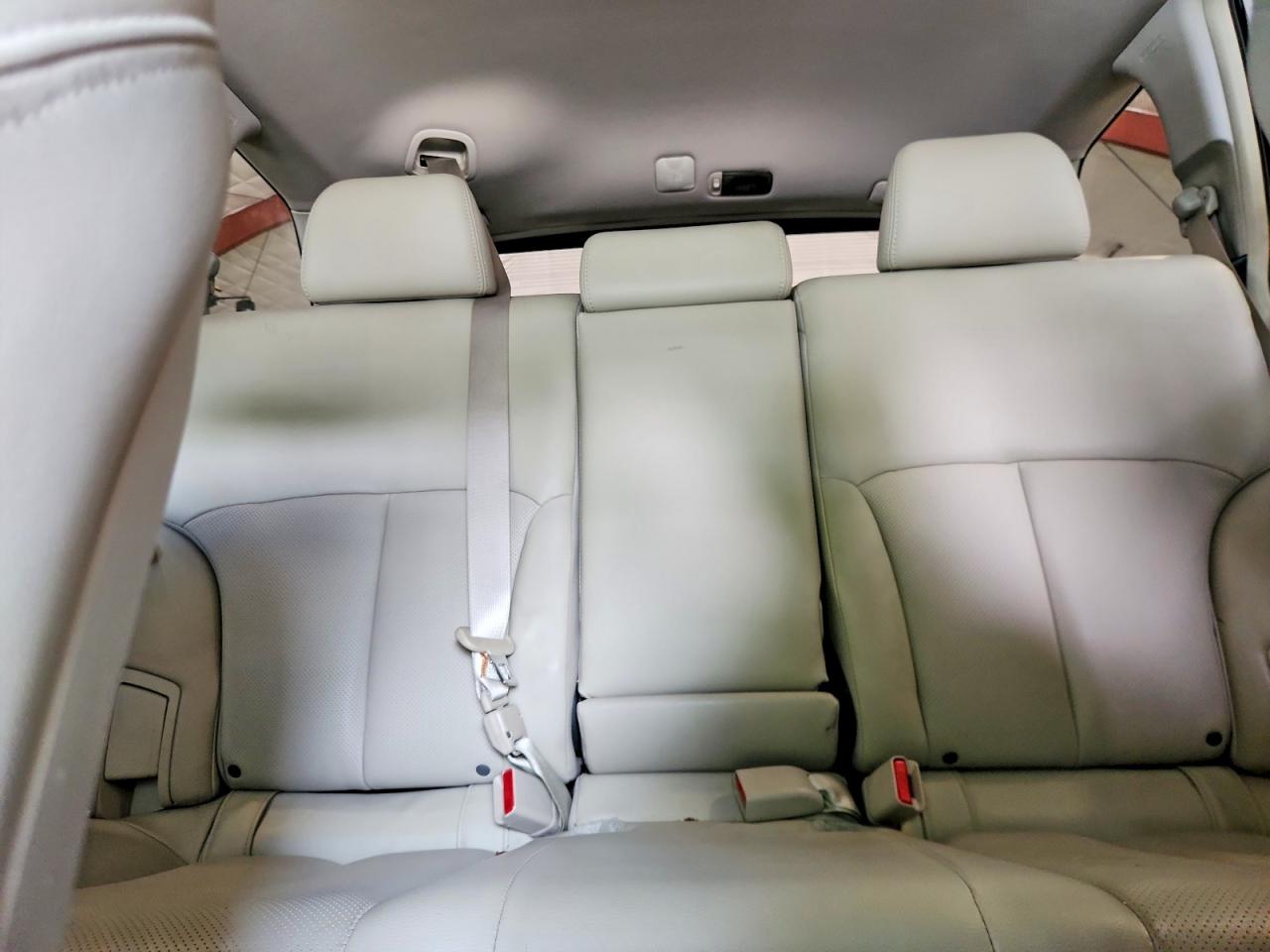 2011 SUBARU OUTBACK