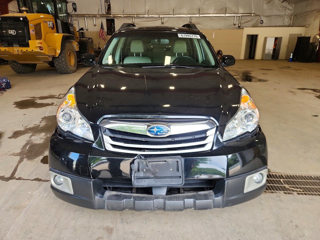 2011 SUBARU OUTBACK