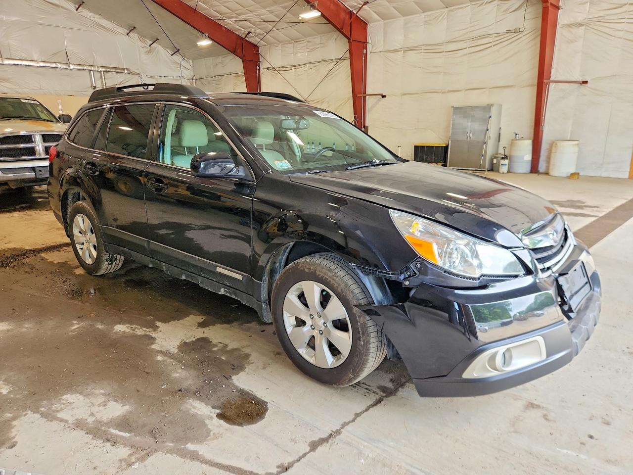 2011 SUBARU OUTBACK