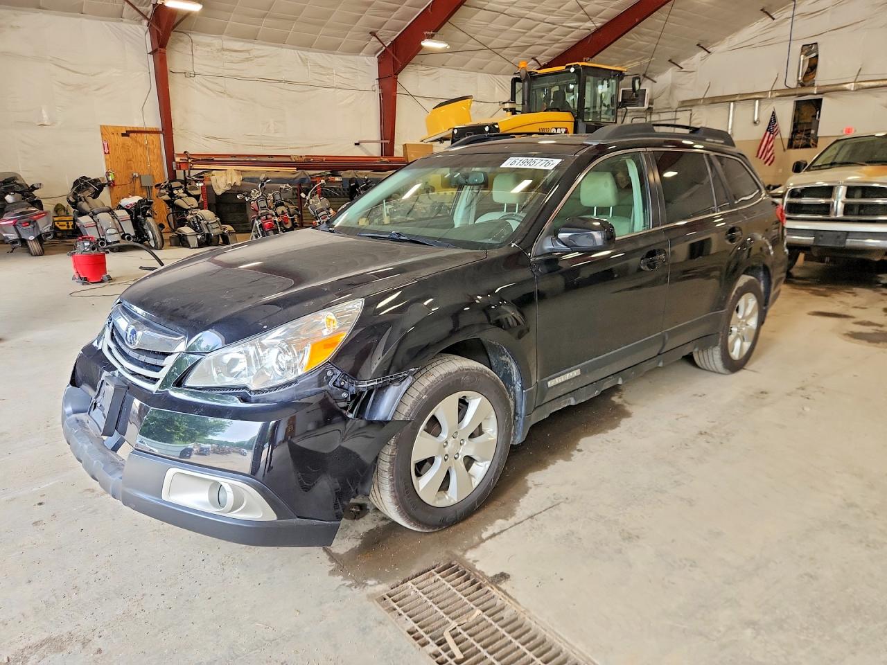 2011 SUBARU OUTBACK