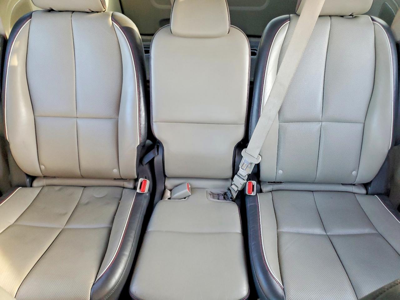 2018 KIA SEDONA
