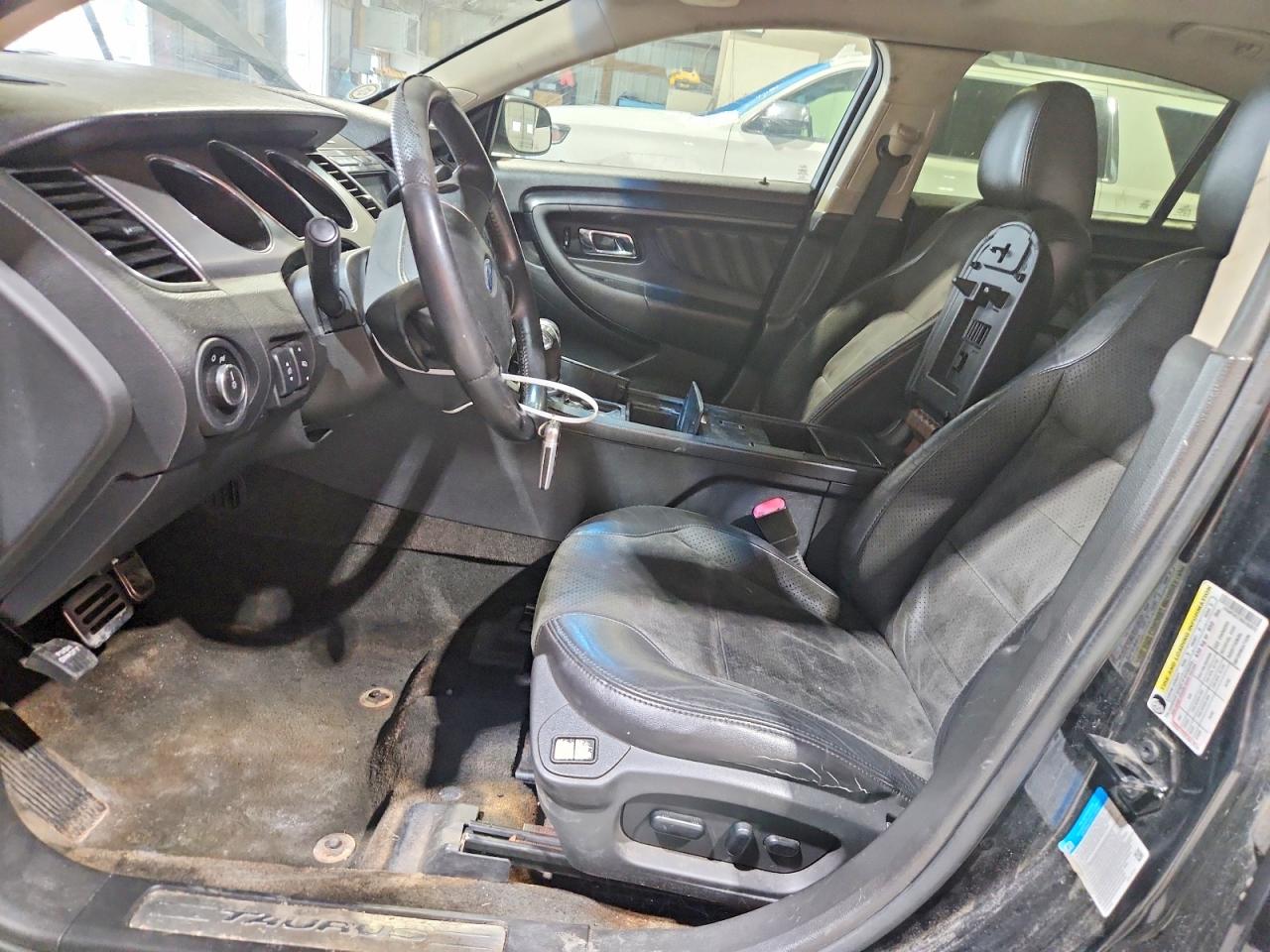 2011 FORD TAURUS
