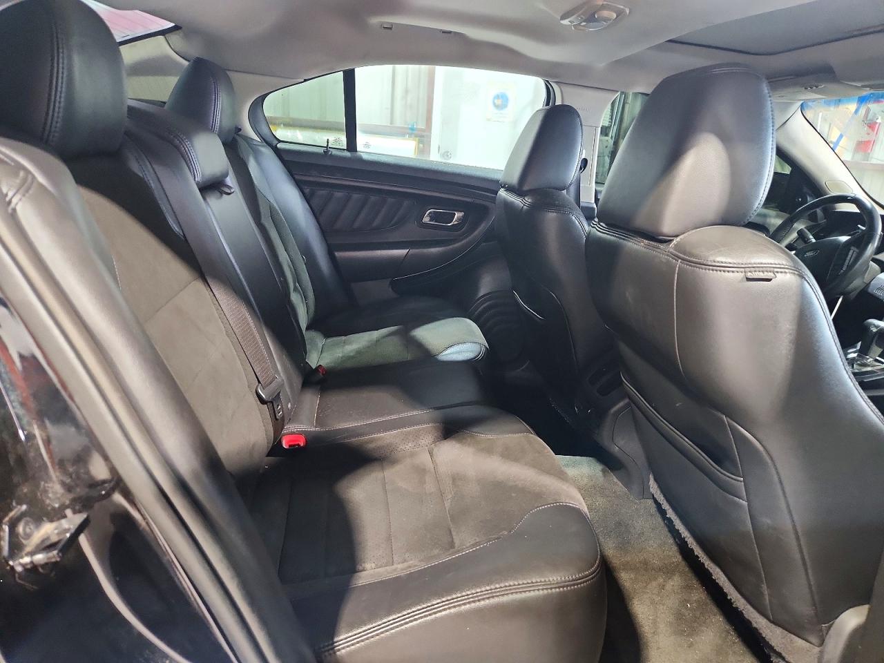 2011 FORD TAURUS