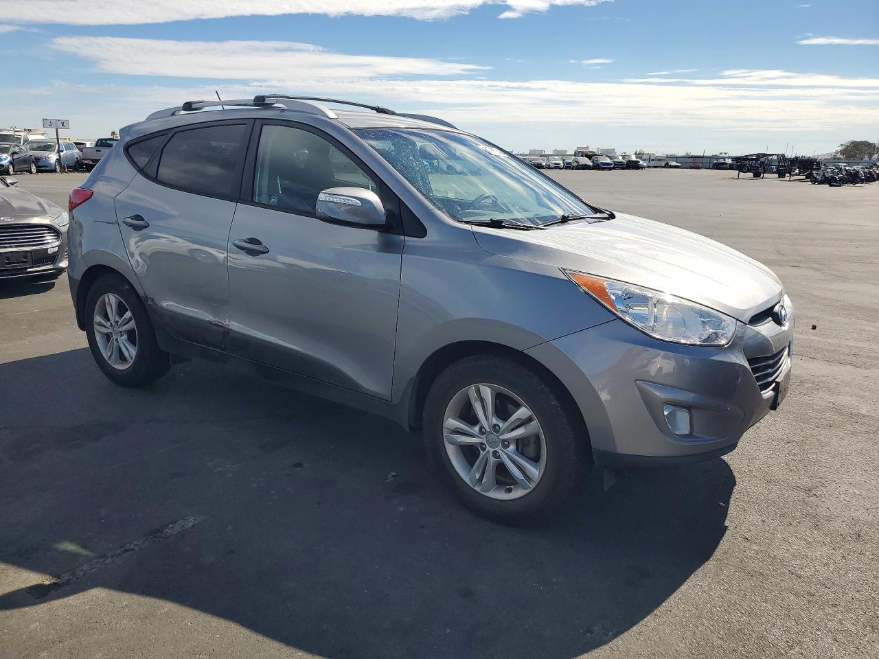 2013 HYUNDAI TUCSON