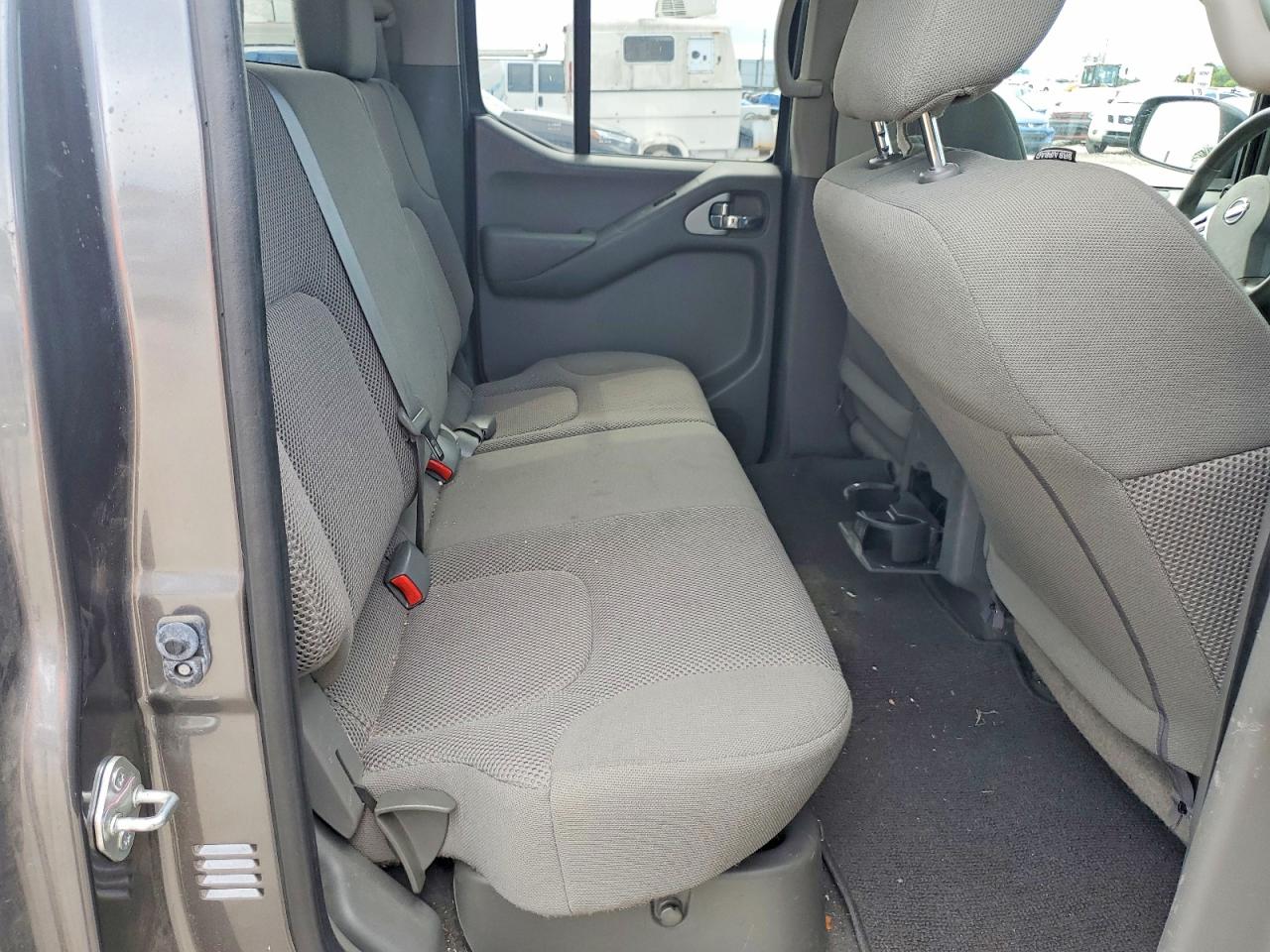2021 NISSAN FRONTIER