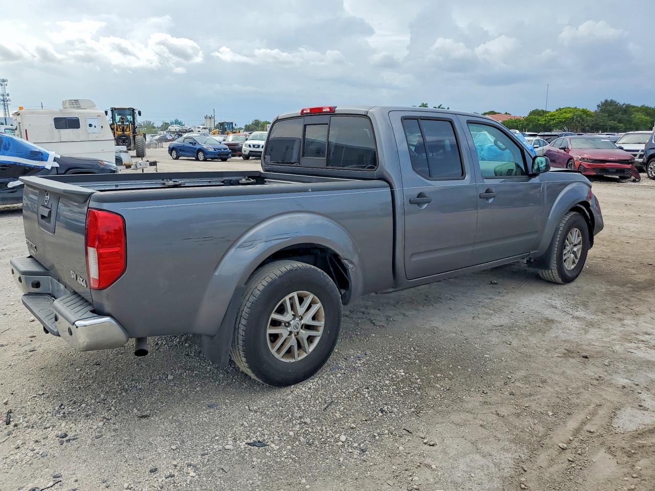 2021 NISSAN FRONTIER