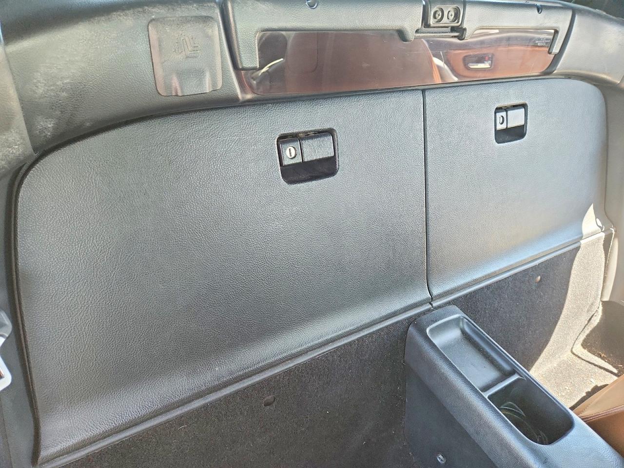 2003 TOYOTA MR2