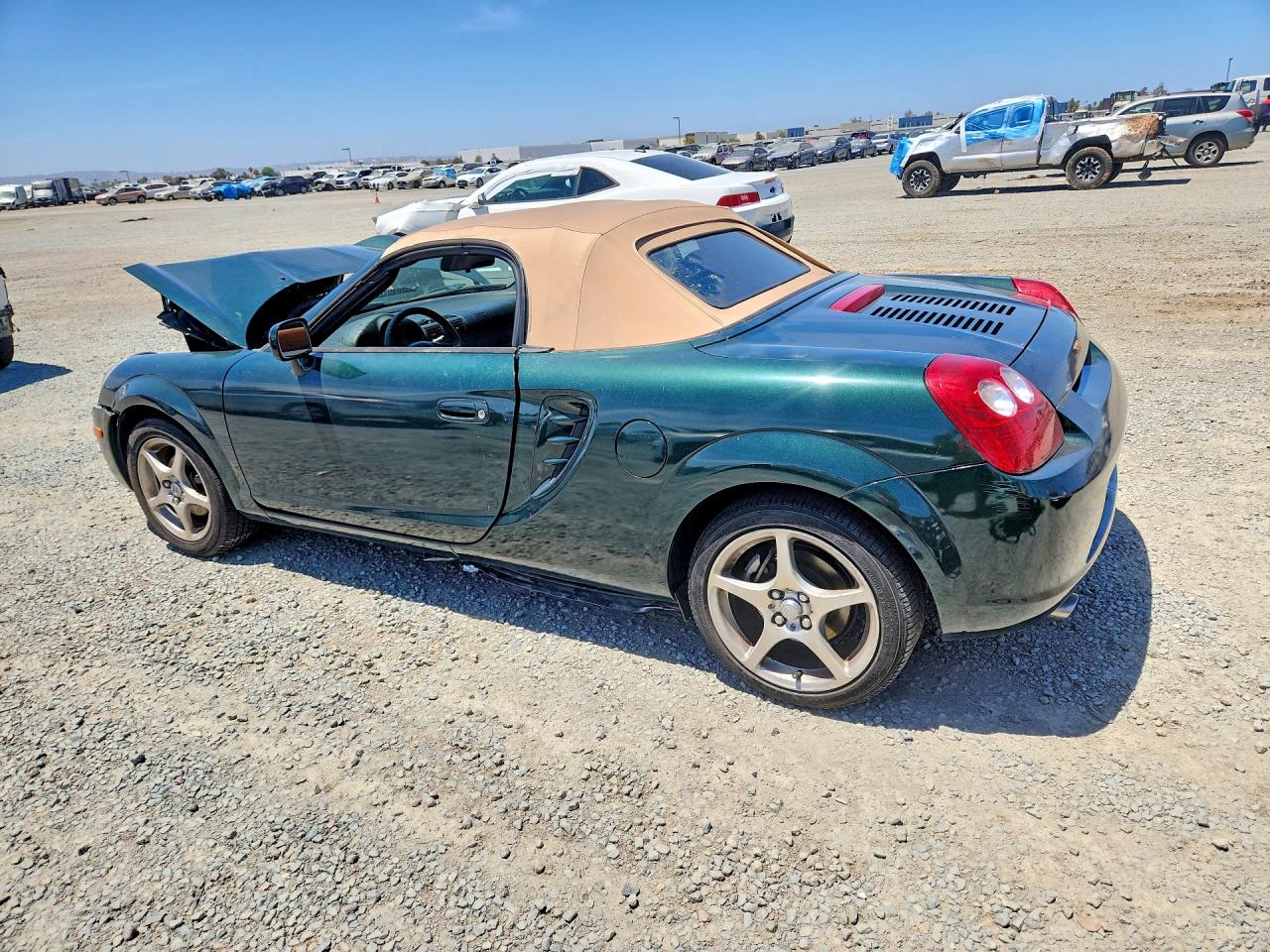 2003 TOYOTA MR2