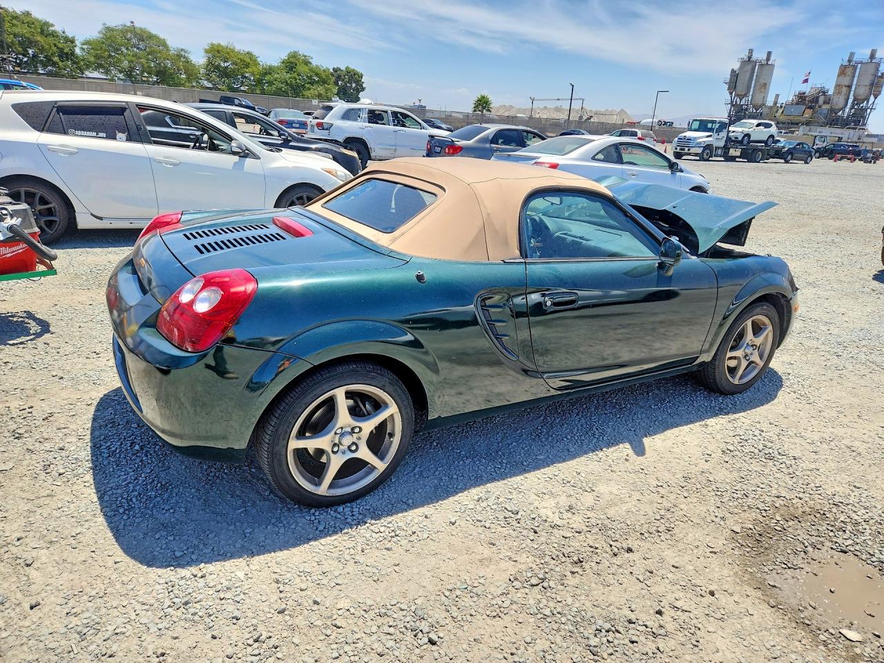 2003 TOYOTA MR2