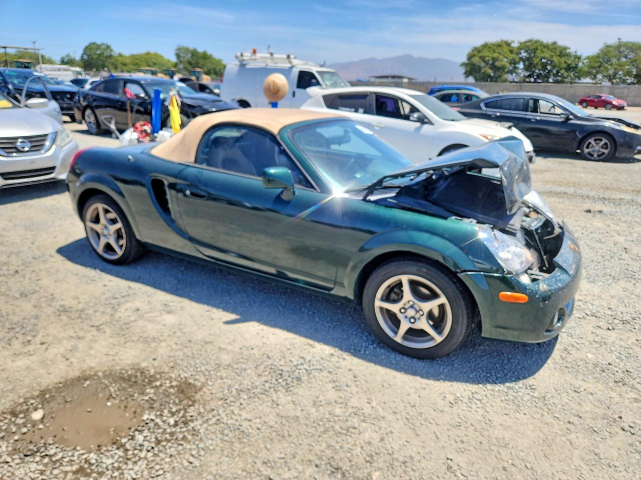 2003 TOYOTA MR2